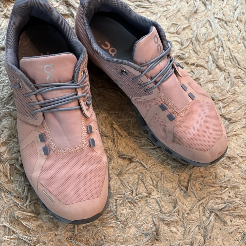 On Running Women’s Athletic Shoes in Pink and Gray